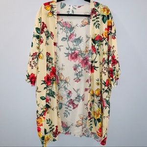 Emetla Floral Shirt Sleeve Kimono